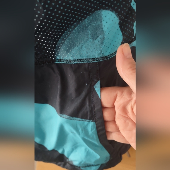 Lululemon Women’s Pack-It Vest Back Spin Stroke Peacock Blue Black Size 10 EUC - Picture 5 of 12